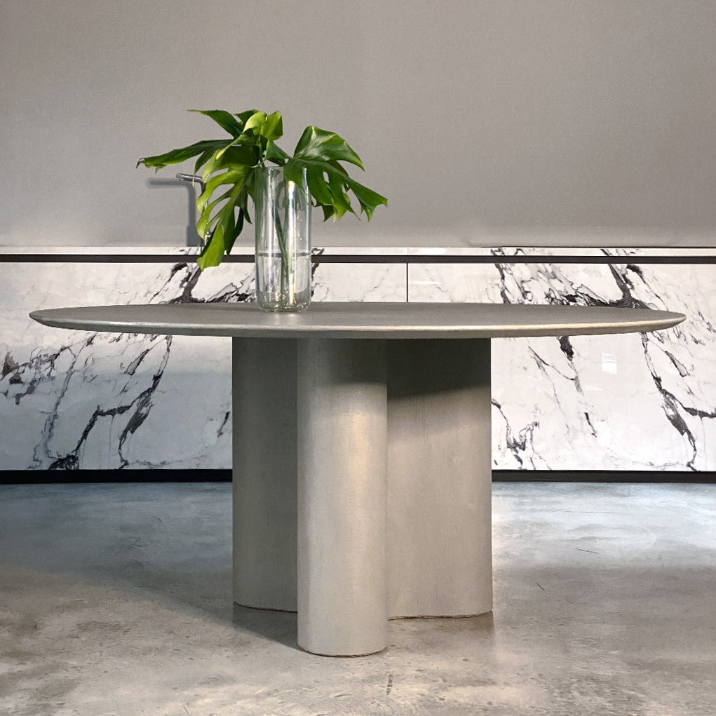 Concrete Table | Giorgia