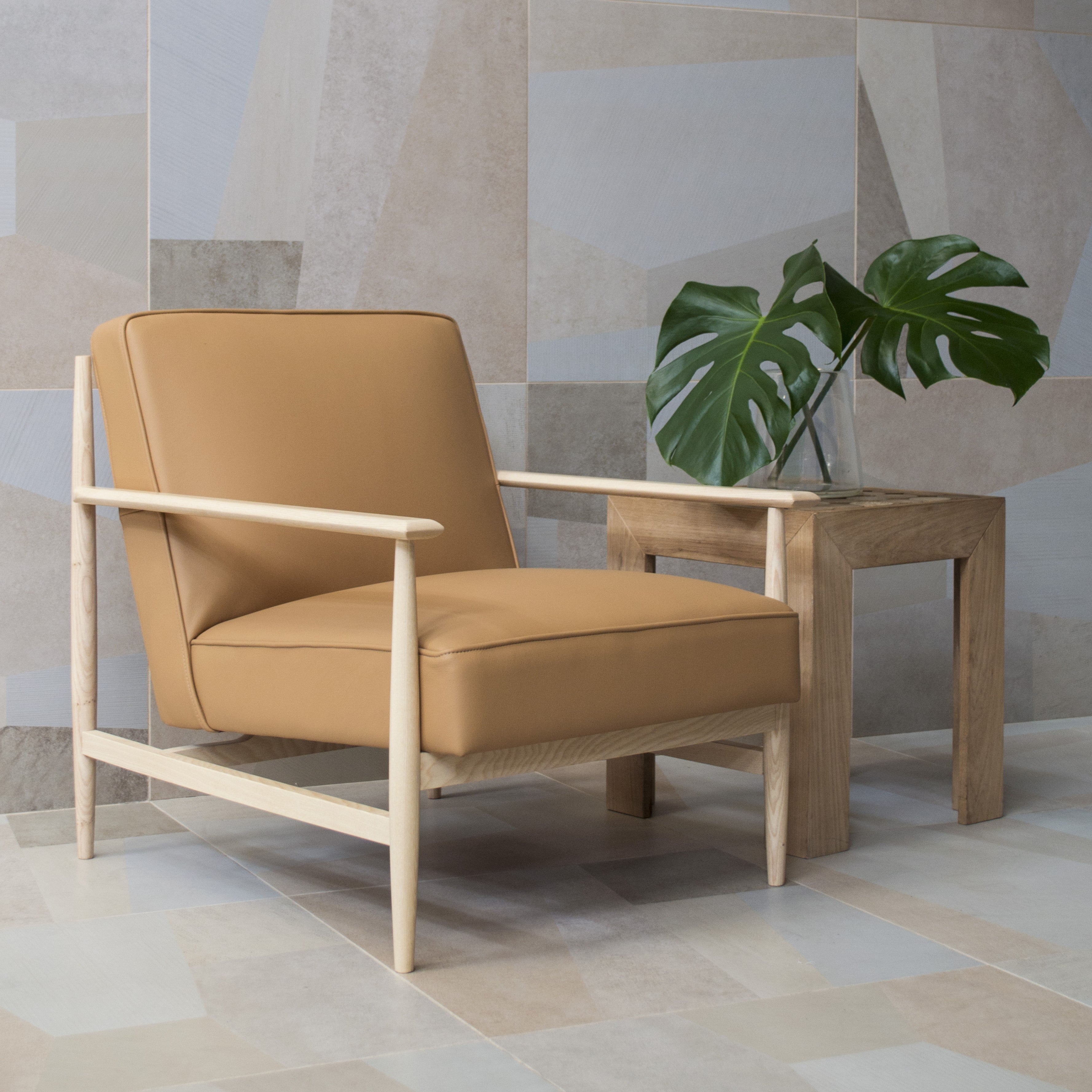 Beige Leather and Ash Armchair | Gaia