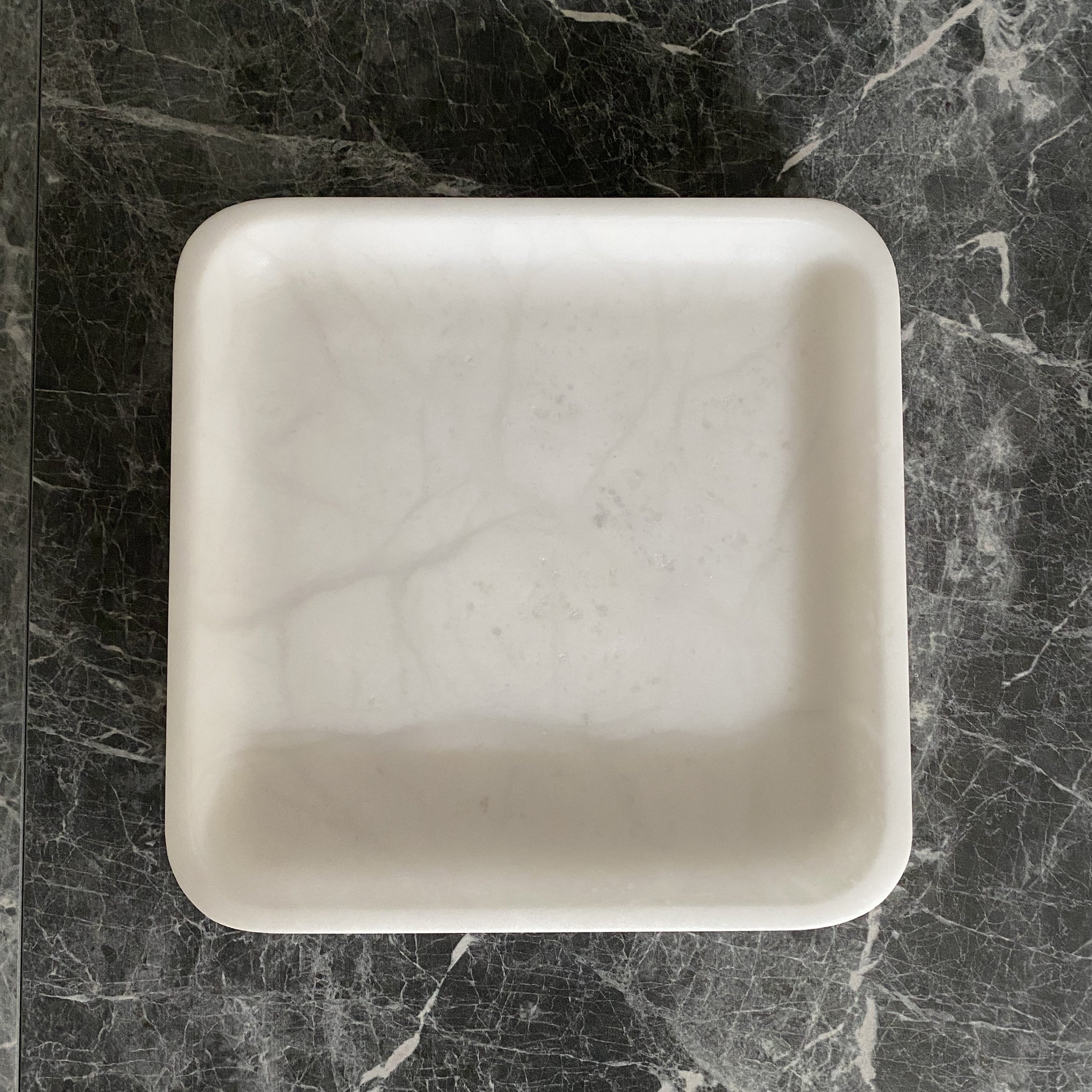 alabaster square tray / vassoio quadro |  18,5 x 18,5 x h 2,5 cm