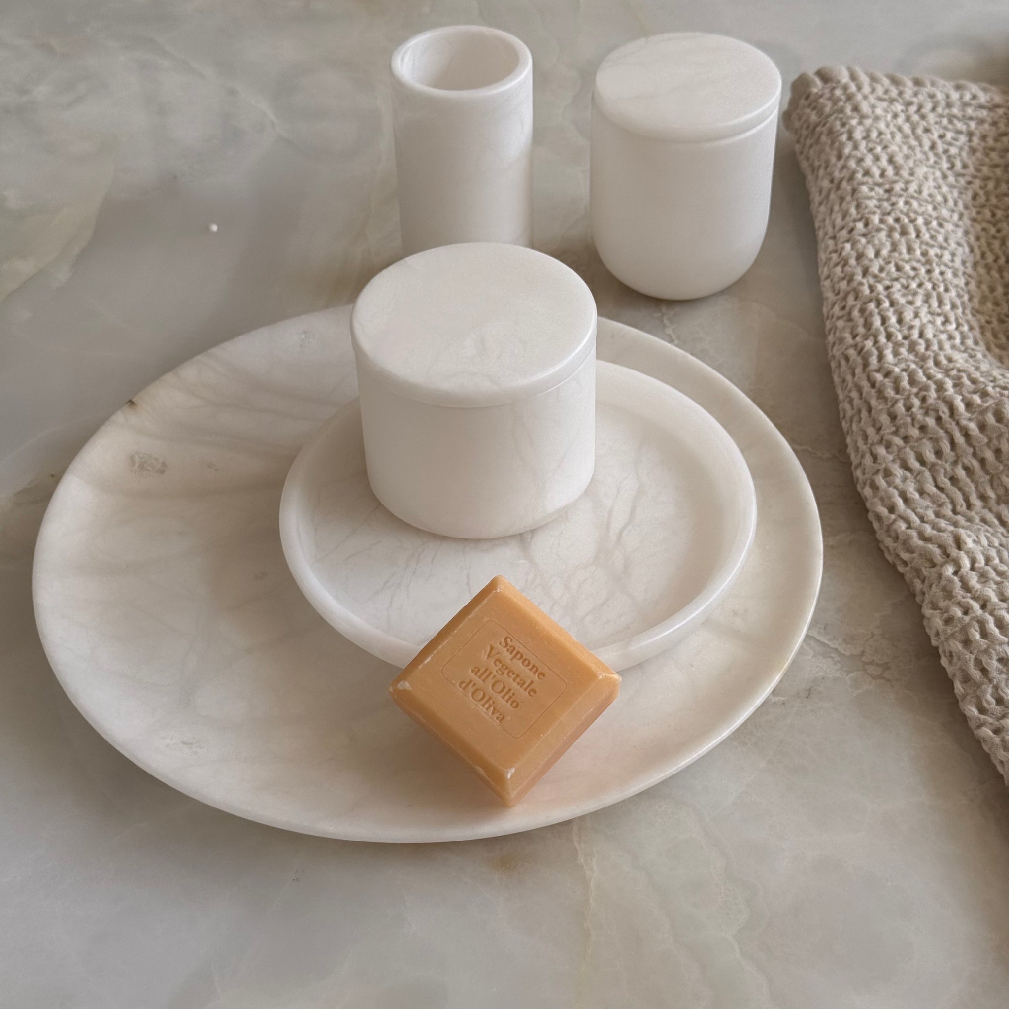 alabaster round tumbler / portaspazzolini tondo