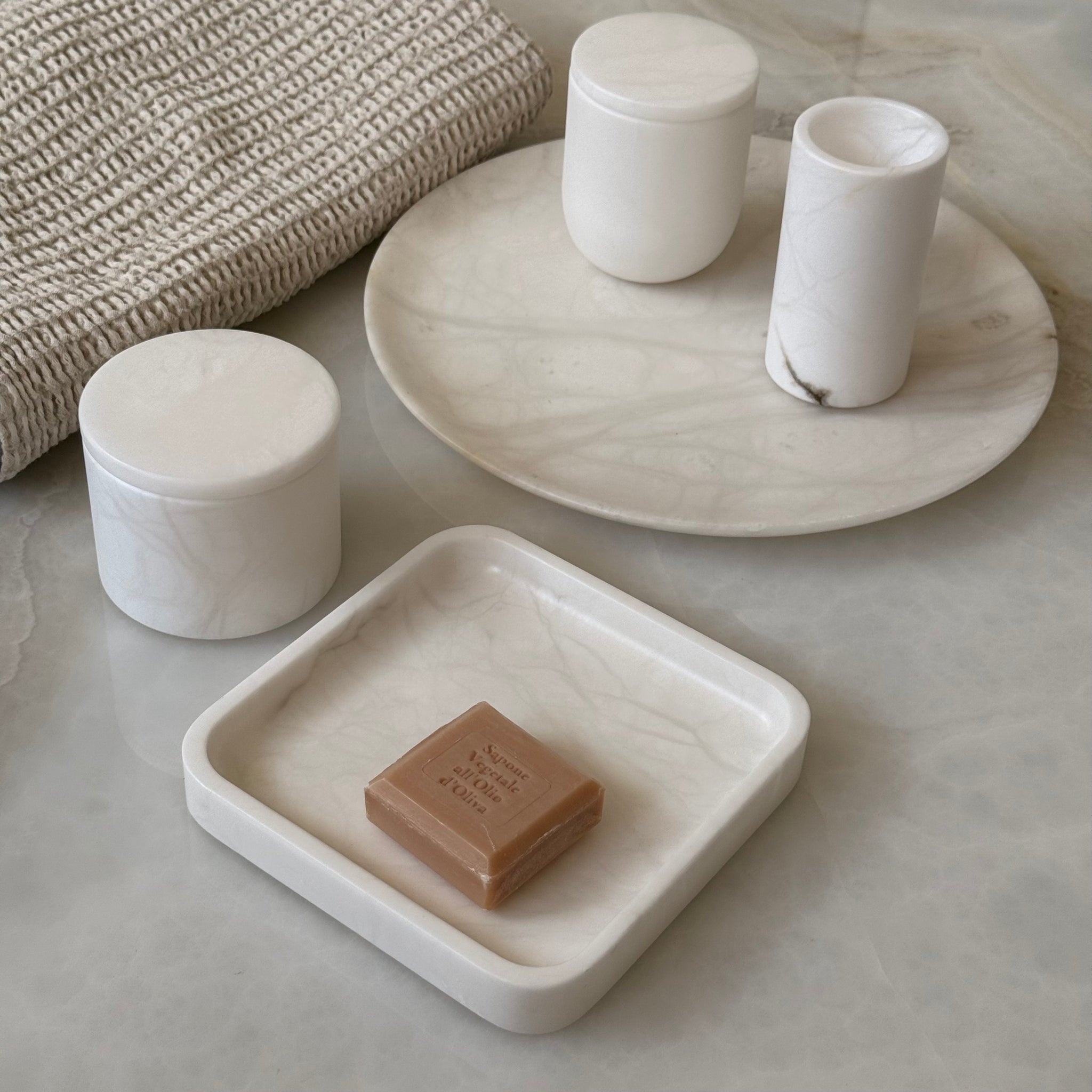 alabaster round tumbler / portaspazzolini tondo