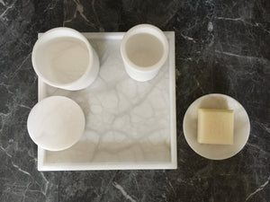 alabaster square tray / vassoio quadrato | 25 x 25 x h 2,5 cm