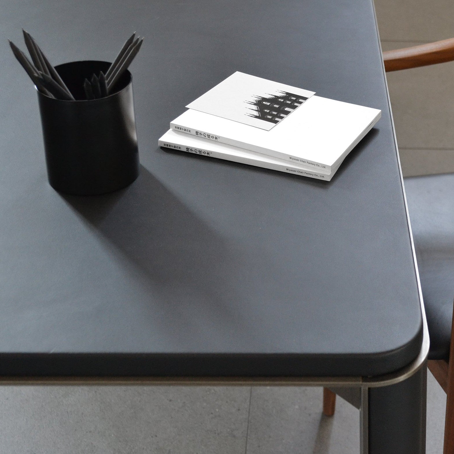 Gregorio Leather | Meeting table - mg12